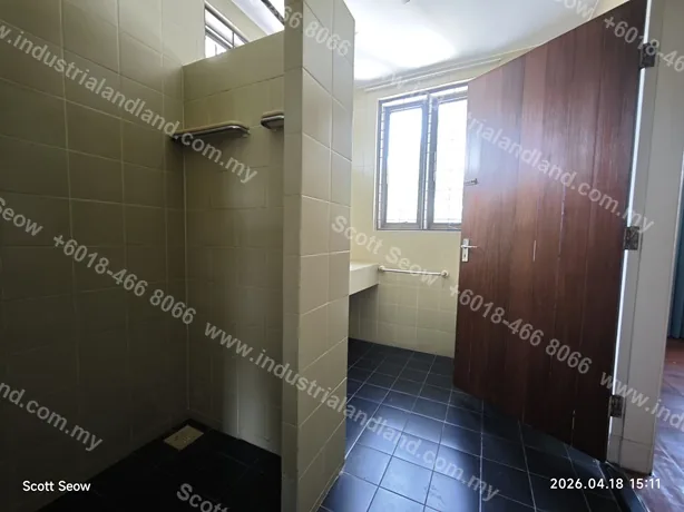 Georgetown Bungalow For Rent With Many Carpark Space